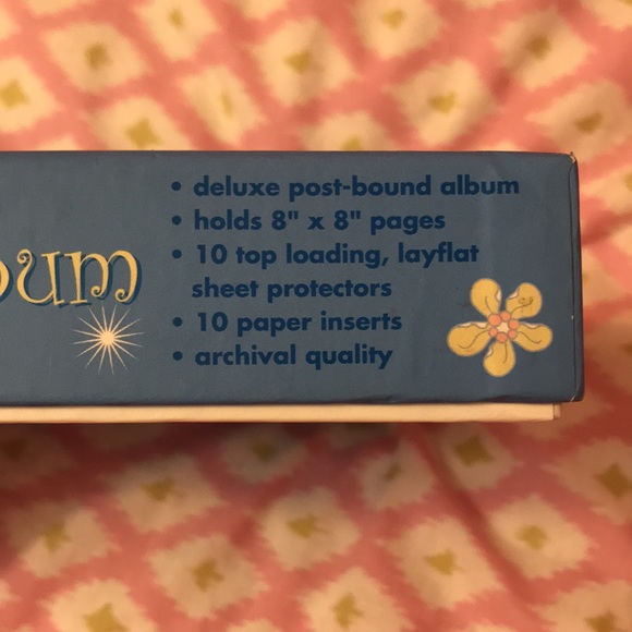 NIB Tinkerbell Scrapbook - Picture 7 of 7